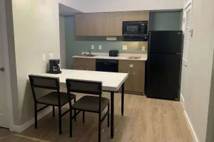 Image of MainStay Suites Springfield South - Battlefield Rd