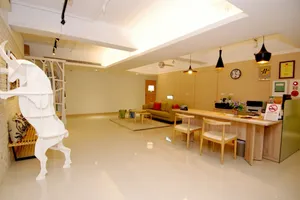 Image of Season 5 Inn