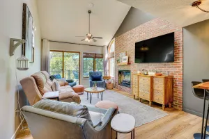 Image of Galena Townhome with Deck and Community Perks!
