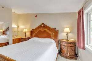 Image of 3rd Floor Front Side Penthouse Suite - 302 by Grand Wood Suites