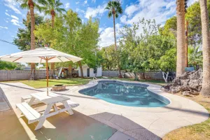 Image of 8 Mi to Dtwn: Pet-friendly Phoenix Home!