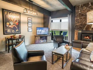 Image of Ski-in ski-out Slope Side - Shuttle, Fireplace, Clubhouse & Wifi