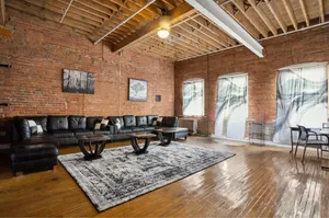 Image of Gorgeous Downtown Detroit Loft - Fully Equipped