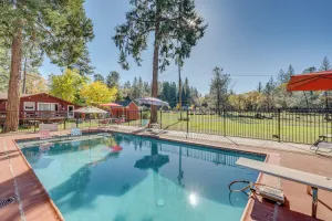 Image of Community Pool & On-site Farm: Placerville Cottage
