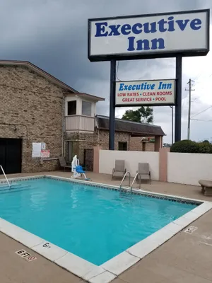 Image of Executive Inn