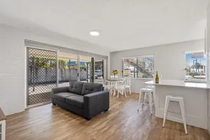 Image of Sea-Hi Beachside Apartment