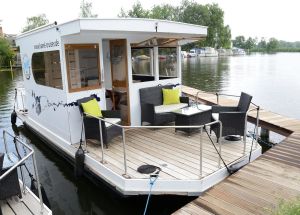 Image of Havel Cruiser - Hausboot-Flöße mit Stil