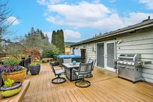 Image of Lynnwood Home Private Hot Tub, Fire Table and Grill