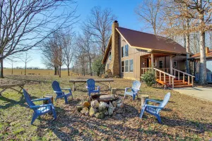 Image of Reel in Fish, Relax By Fire: Mcminnville Cabin