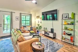 Image of Deck and Resort Amenities Hot Springs Home!