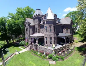 Image of Reynolds Mansion B&B
