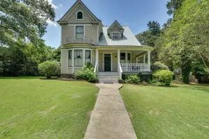 Image of Historic Hot Springs Home Less Than 1 Mi to Oaklawn!