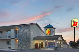 Image of Super 8 by Wyndham Shelby