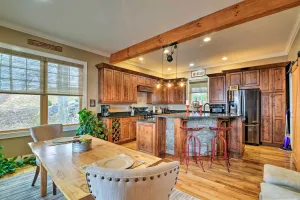 Image of The Barn House Caldwell Mtn Retreat with Hot Tub!