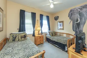 Image of Windsor_palms_8144
