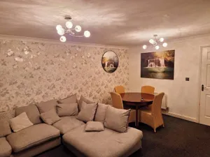 Image of Family-Friendly 3 Beds- Parking London Access
