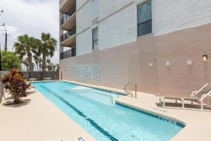 Image of Atrium #102