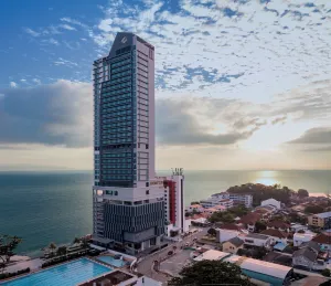 Image of Hompton Hotel by the Beach