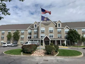 Image of Country Inn & Suites by Radisson, West Valley City, UT