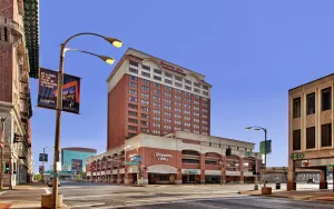 Image of Hampton Inn St. Louis-Downtown (At the Gateway Arch)