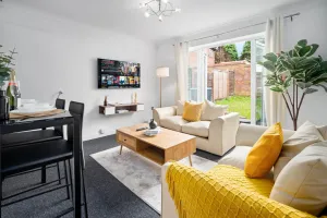 Image of Cute Modern Mews Home in Oldbury