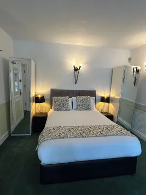 Image of Barons Court Hotel