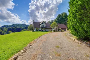 Image of Secluded Mountain City Home with Deck and Views!