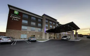Image of Holiday Inn Express & Suites - Detroit Northwest - Livonia by IHG