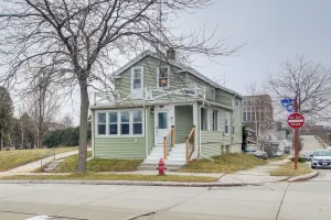 Image of Family-Friendly House Walk to Lake Michigan!