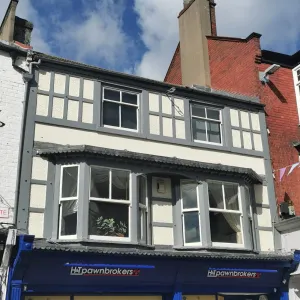 Image of Huge 6-Bed Apartment in Darlington Centre