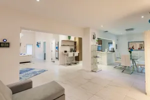 Image of Stylish Aventura Home With Pool on Intercostal