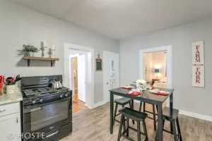 Image of 3BR Of Downtown King Bed, Dining, Has It All!