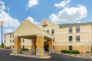 Image of Comfort Inn Walcott near Davenport