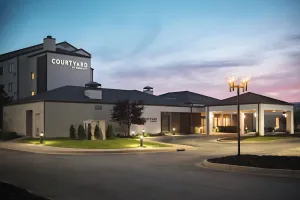 Image of Courtyard by Marriott Louisville East
