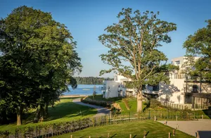 Image of Golden Lakes Hotel