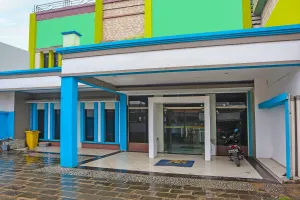 Image of OYO 92469 Hotel Sahabat