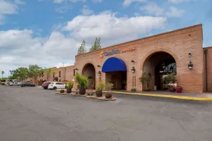 Image of Comfort Suites at Sabino Canyon