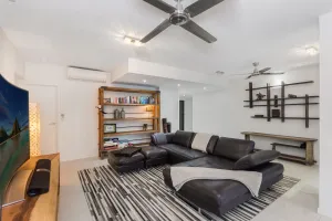 Image of Luxury Pool Side Apartment in Beachfront Resort