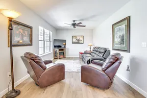 Image of Walk to Dtwn Show Low: Townhome w/ Balcony