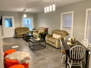 Image of The Roulette Duplex-Private Yard&Parking