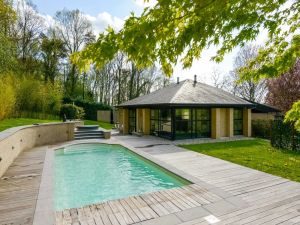 Image of Picturesque villa with swimming pool