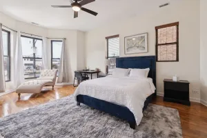 Image of Apartment Near Downtown & Uchicago 4 Bedroom Condo by RedAwning