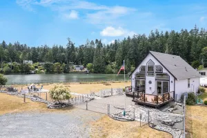 Image of Sisters by the Sound by Avantstay Beach Access