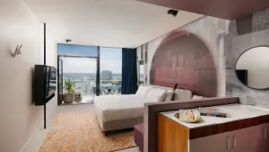 Image of Hotel Indigo Sydney Potts Point by IHG