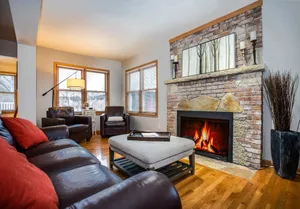 Image of Huemanns Haven Spacious 3 BR Close to Downtown