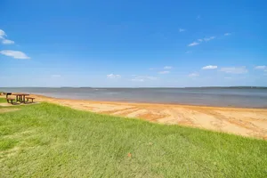 Image of Eufaula Vacation Rental: Walk to Lakeside Beaches!