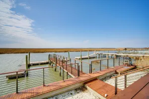 Image of 2 Mi to Stone Harbor Beach: Lovely Bayfront Home