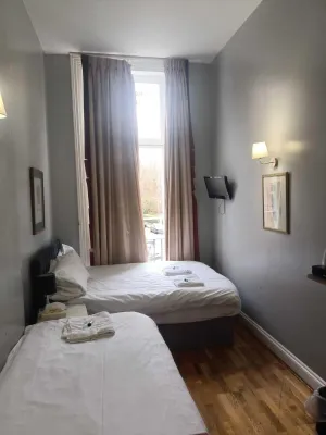 Image of Coronation Hotel