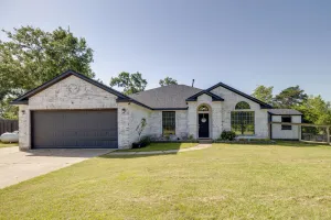 Image of Private Acreage, Pergola & Fire Pit: Baytown Home
