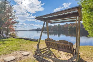 Image of Lake Arbutus Cabin: Private Deck & Hot Tub!